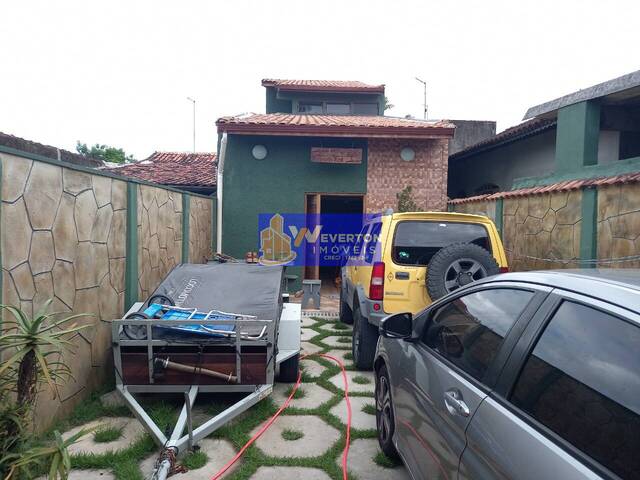 Casa para Venda em Mongaguá - 2