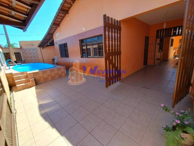 Casa para Venda em Mongaguá - 2