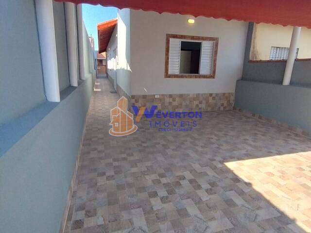 Casa para Venda em Mongaguá - 2