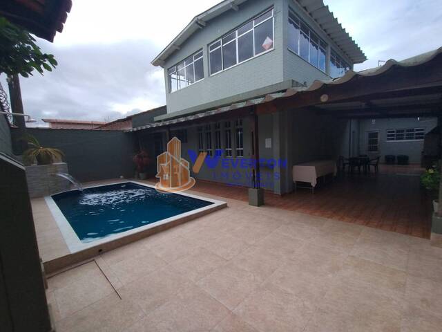 Casa para Venda em Mongaguá - 2