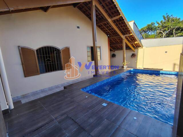 #798 - Casa para Venda em Mongaguá - SP - 2