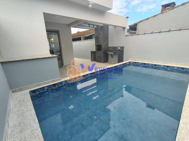 #812 - Casa para Venda em Mongaguá - SP - 2
