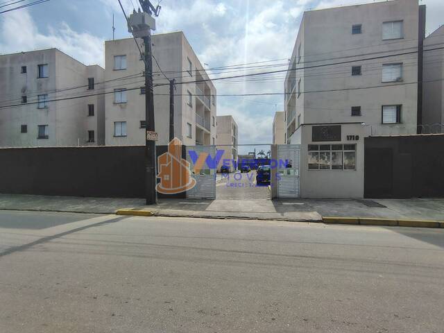 #827 - Apartamento para Venda em Mongaguá - SP