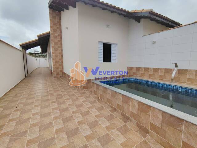 #858 - Casa para Venda em Mongaguá - SP - 2