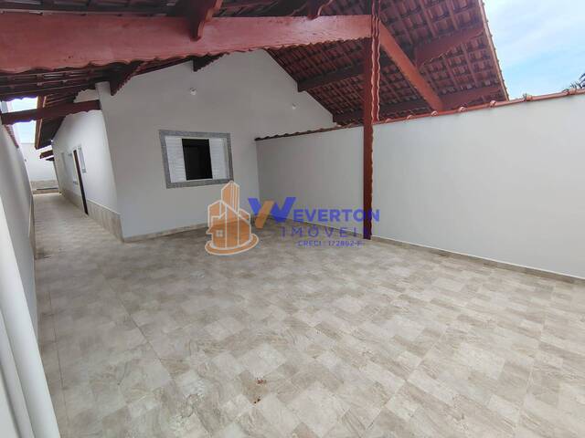 #869 - Casa para Venda em Mongaguá - SP - 2