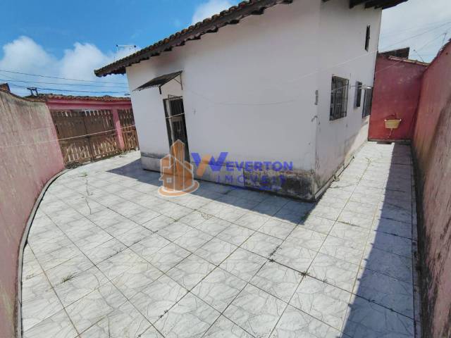 Casa para Venda em Mongaguá - 2