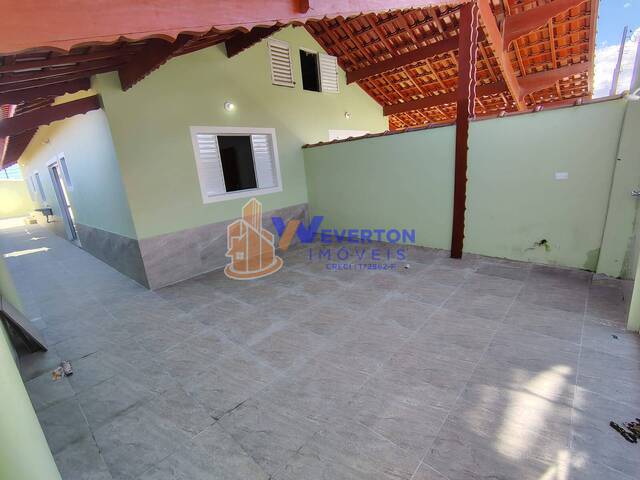 #920 - Casa para Venda em Mongaguá - SP - 2