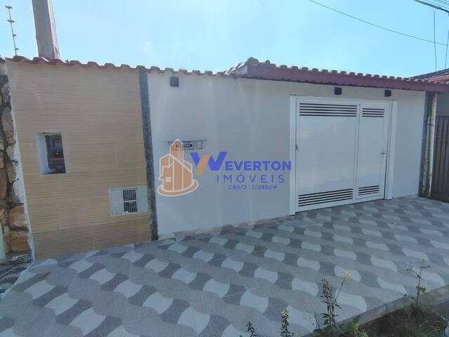 #922 - Casa para Venda em Mongaguá - SP - 2