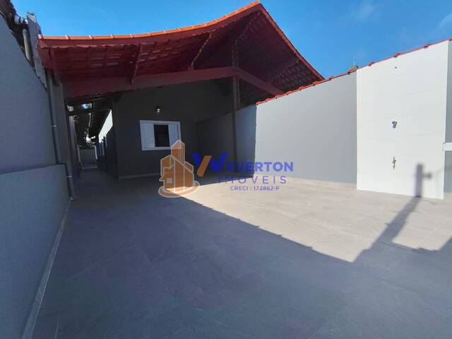 #926 - Casa para Venda em Mongaguá - SP - 2