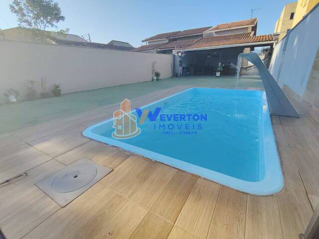 #946 - Casa para Venda em Mongaguá - SP