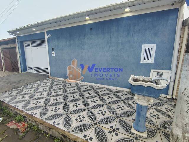 Casa para Venda em Mongaguá - 2