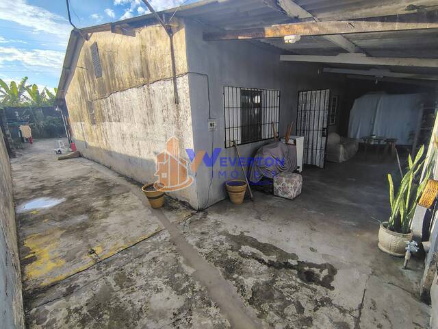 Casa para Venda em Mongaguá - 2