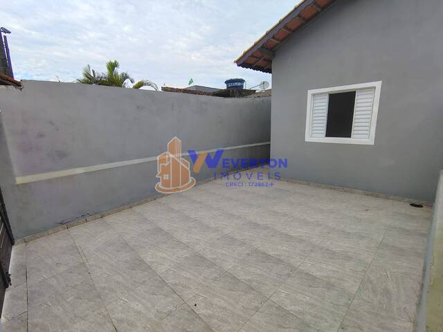 Casa para Venda em Mongaguá - 2