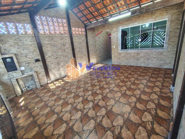 Casa para Venda em Mongaguá - 2