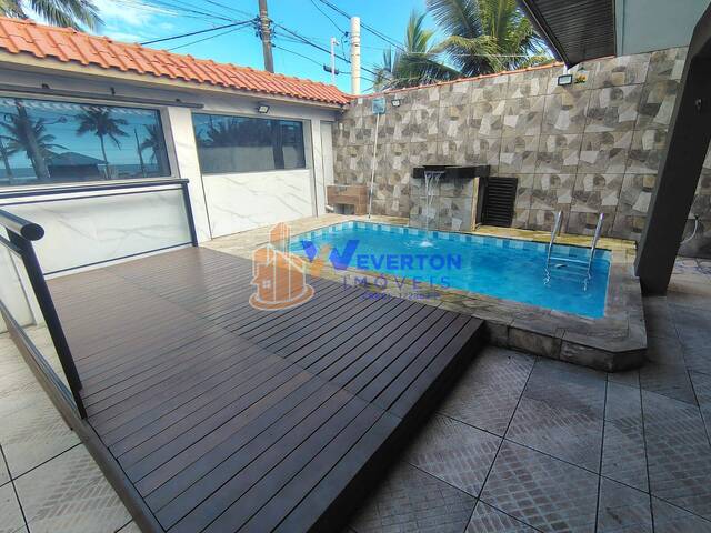 Casa para Venda em Mongaguá - 2