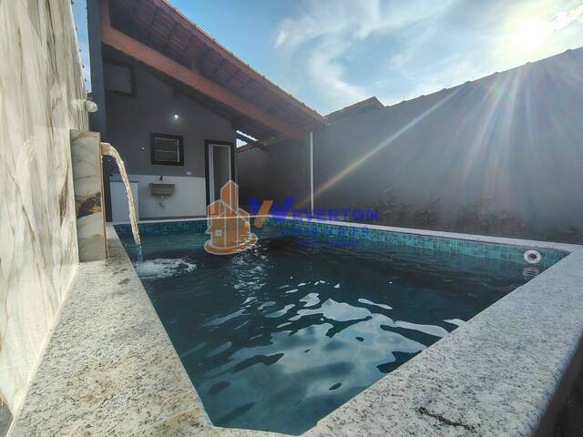 #1022 - Casa para Venda em Mongaguá - SP - 1