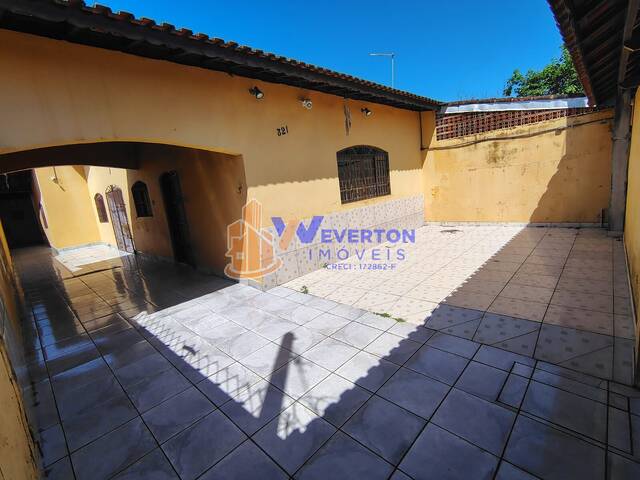 Casa para Venda em Mongaguá - 2