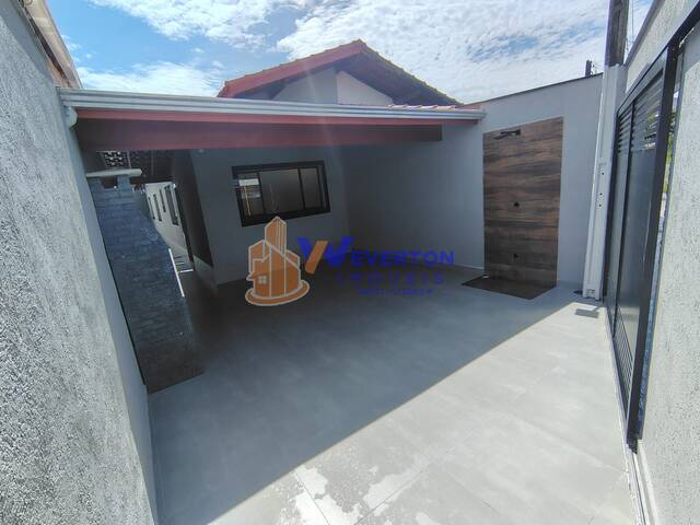 Casa para Venda em Mongaguá - 2